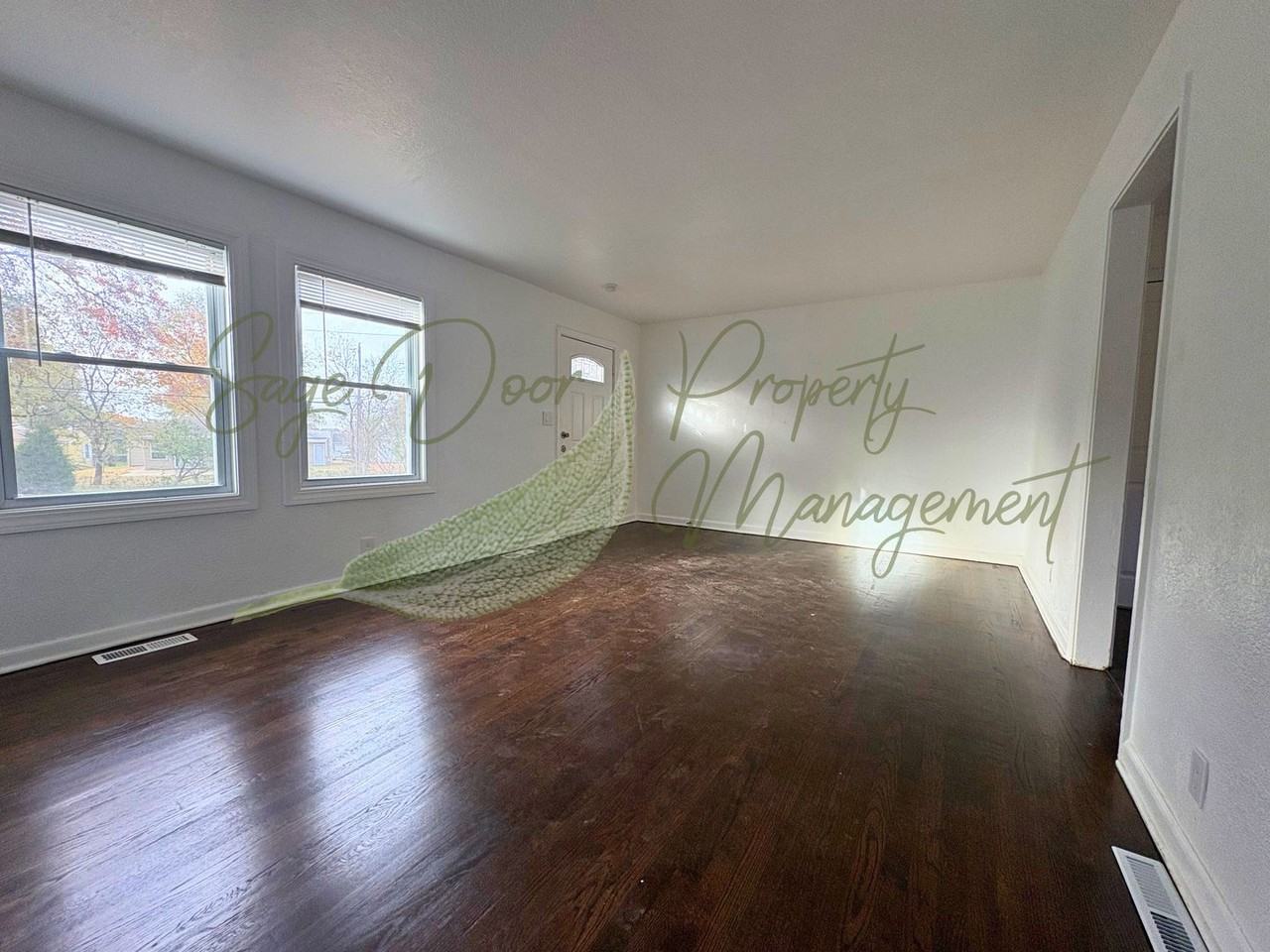 11316 E 40th St S - Photo 4 of 31