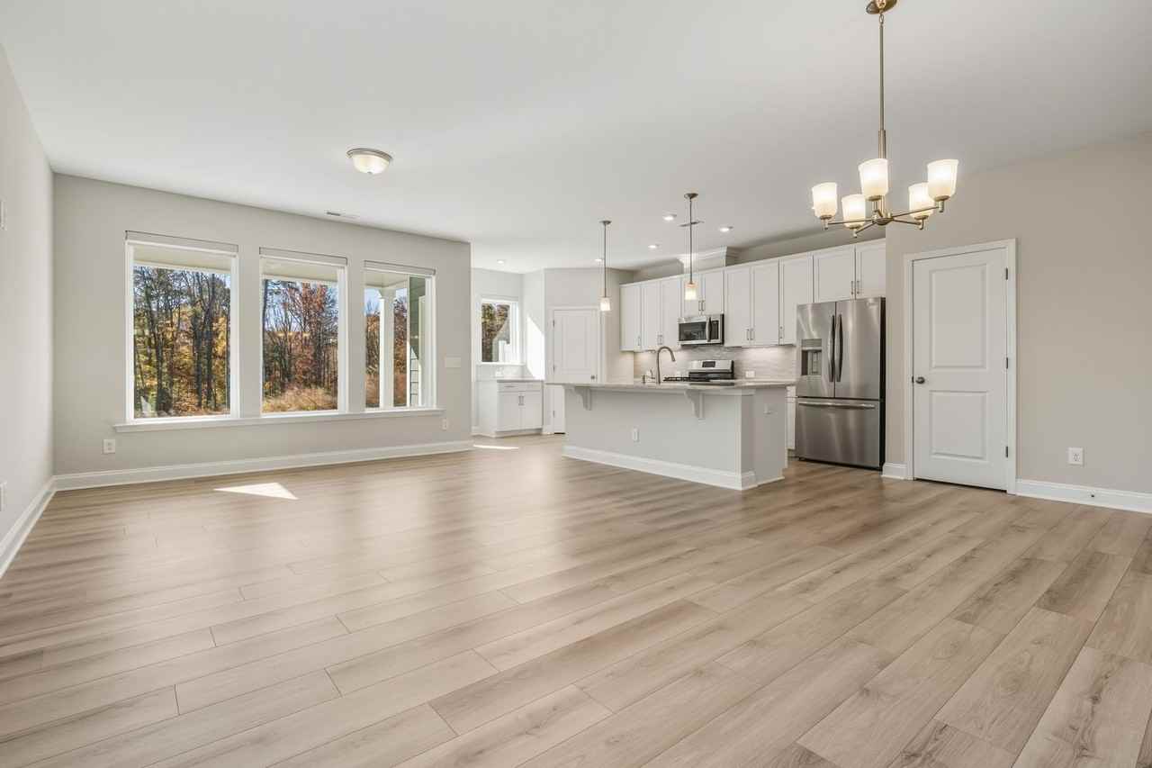 87 Deardom Way - Photo 2 of 18