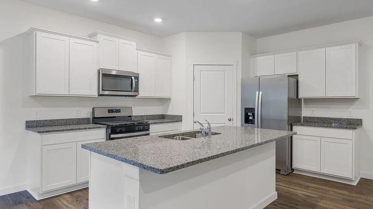 3111 Highline Dr - Photo 7 of 17