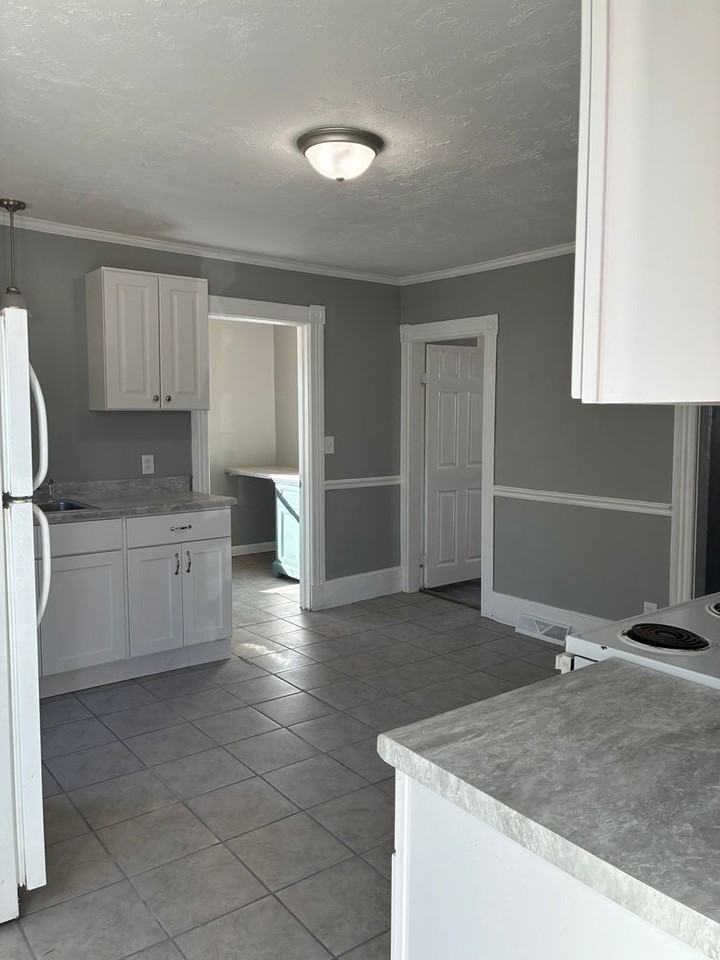 63 Second Street - Photo 7 of 17