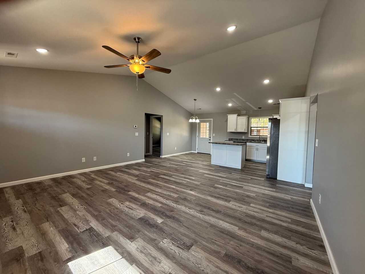 105 105 Blue Star Lane - Photo 7 of 12