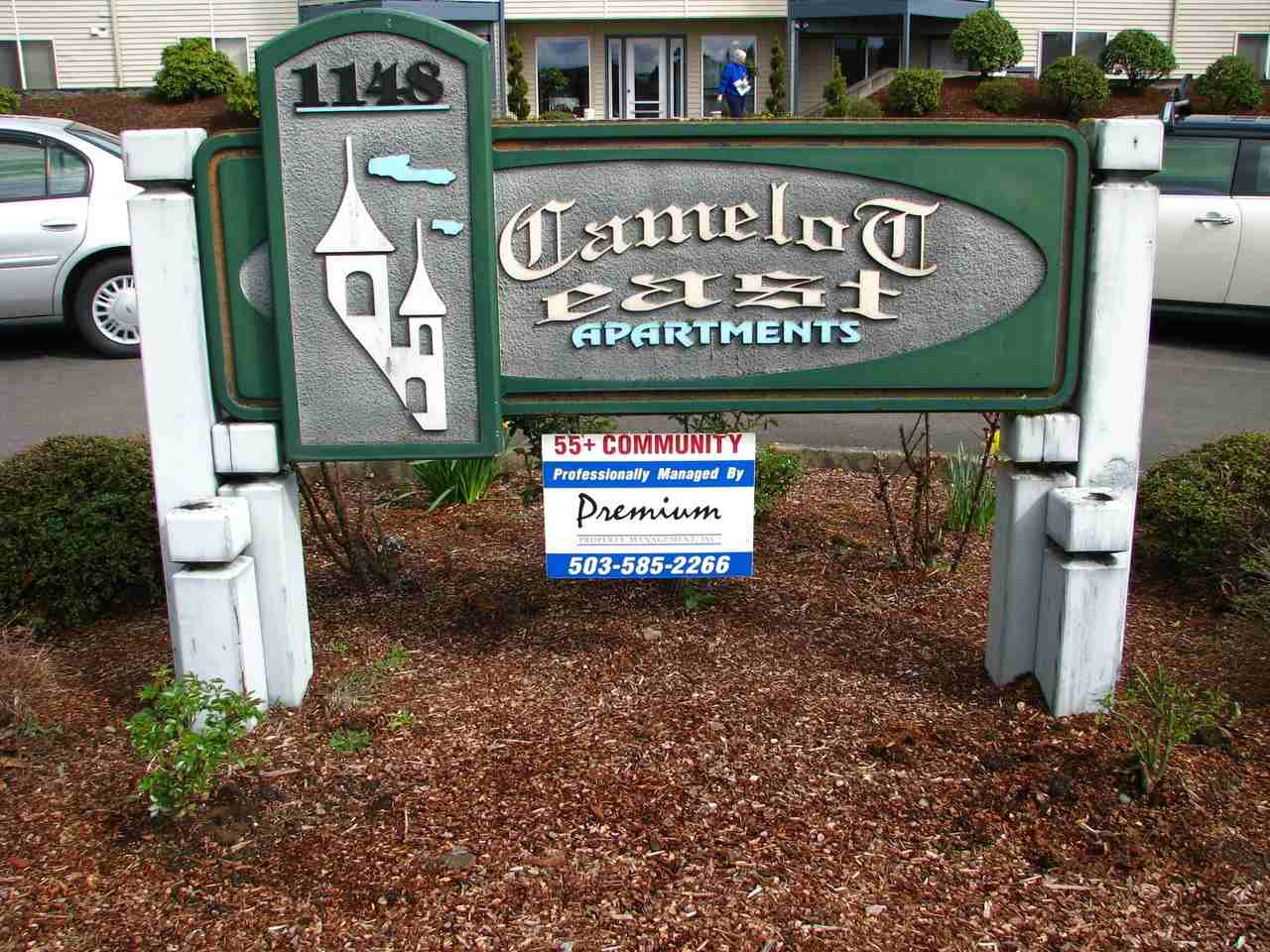 1148 37th Pl Ne #114 - Photo 2 of 12