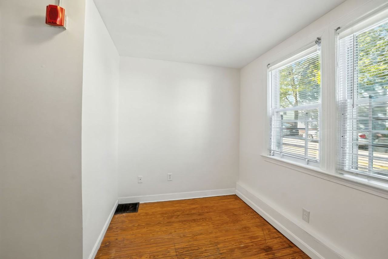 64 Furnace St - Photo 7 of 37
