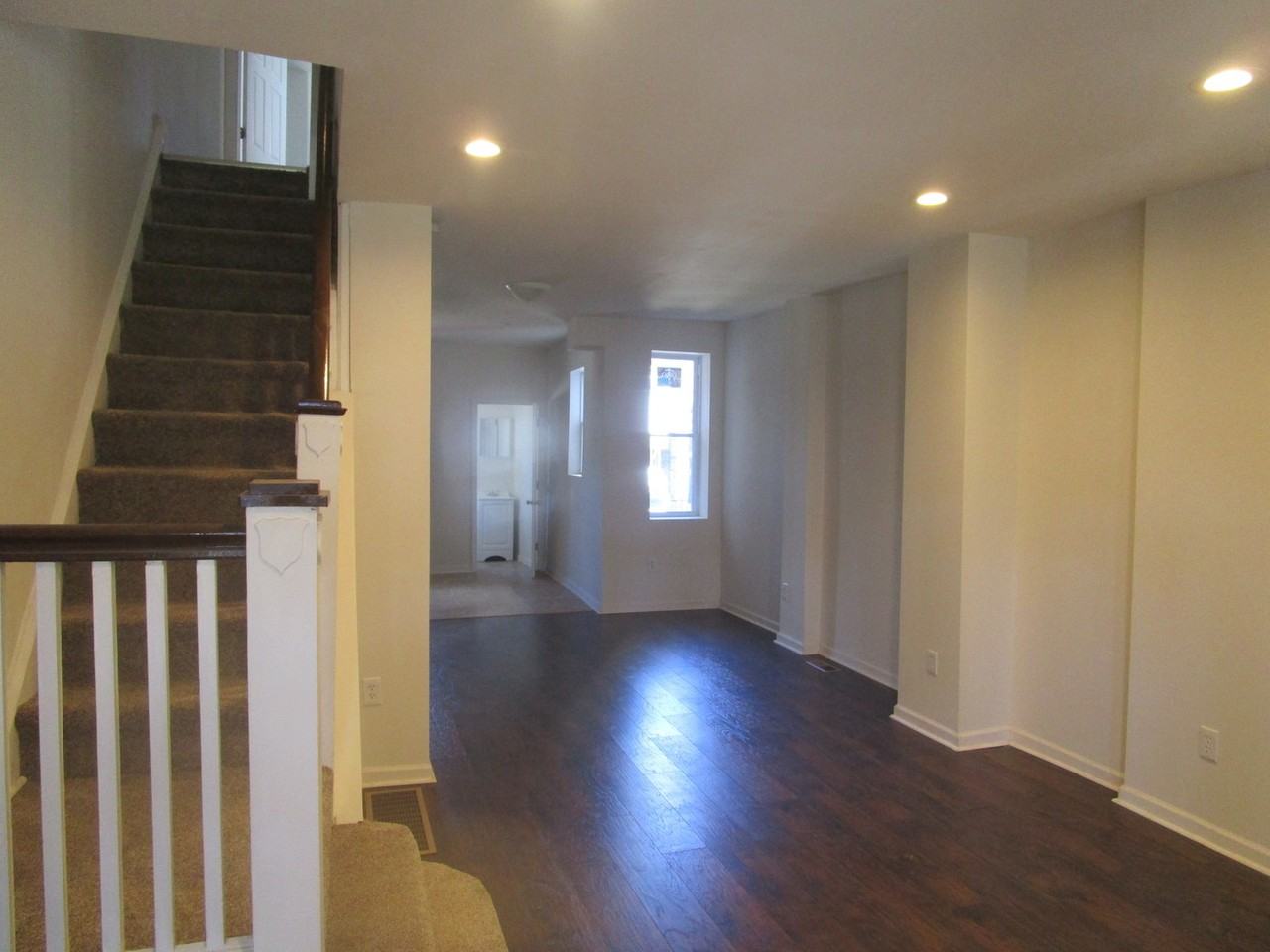 6954 Forrest Ave - Photo 3 of 8