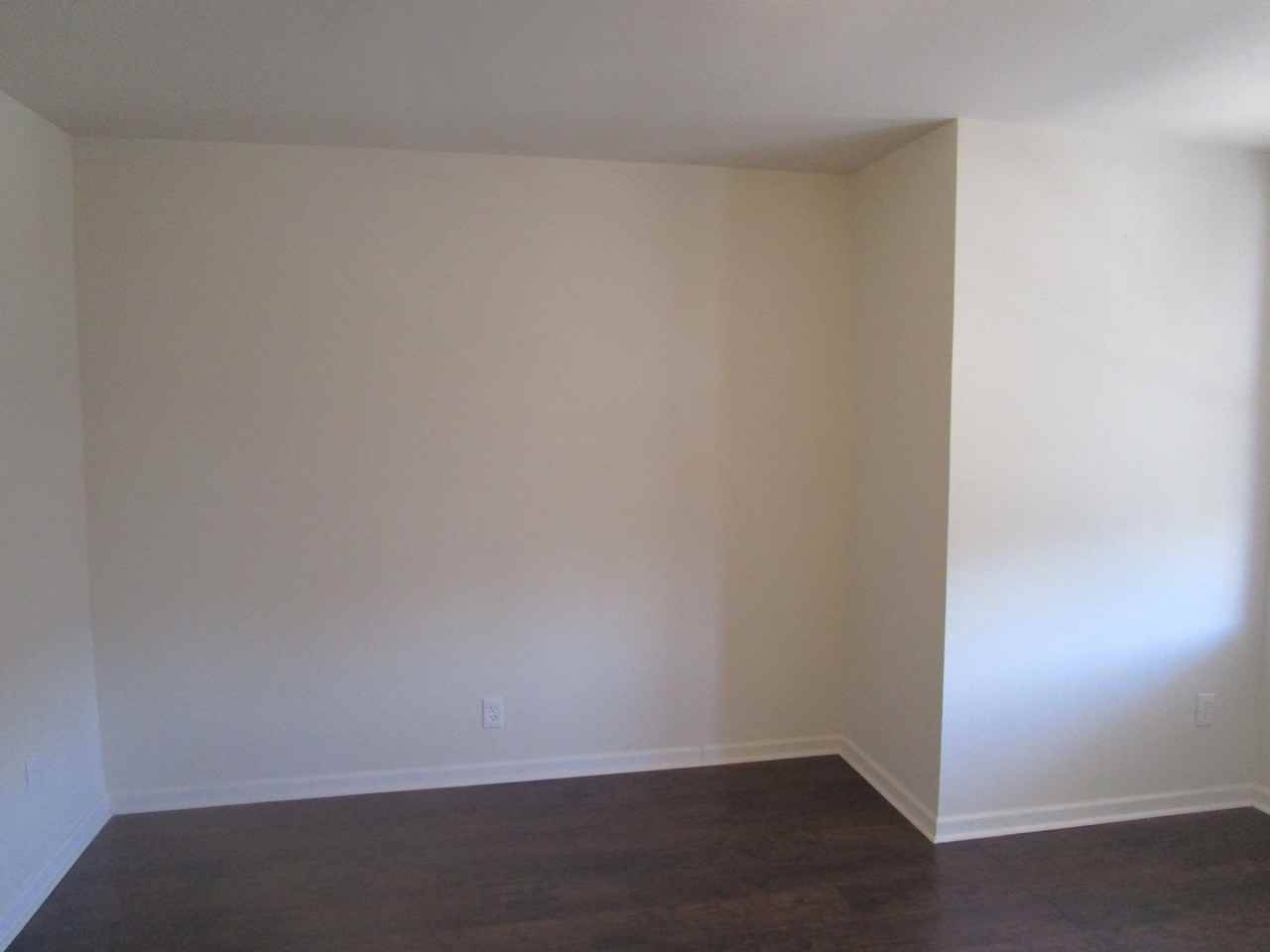 6954 Forrest Ave - Photo 7 of 8