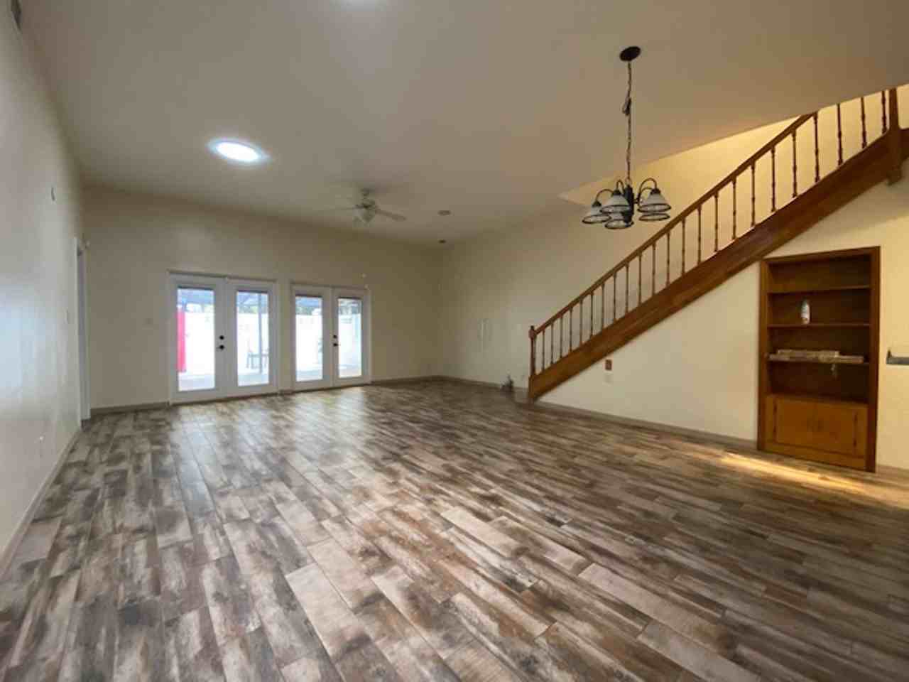 800 Mckenzie Lane - Photo 7 of 21