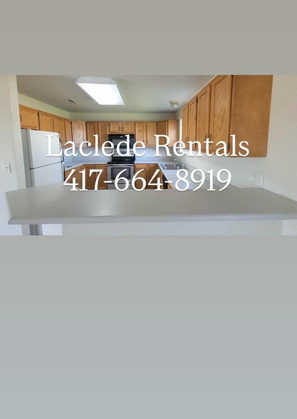 1133 Glenridge St - Photo 3 of 10
