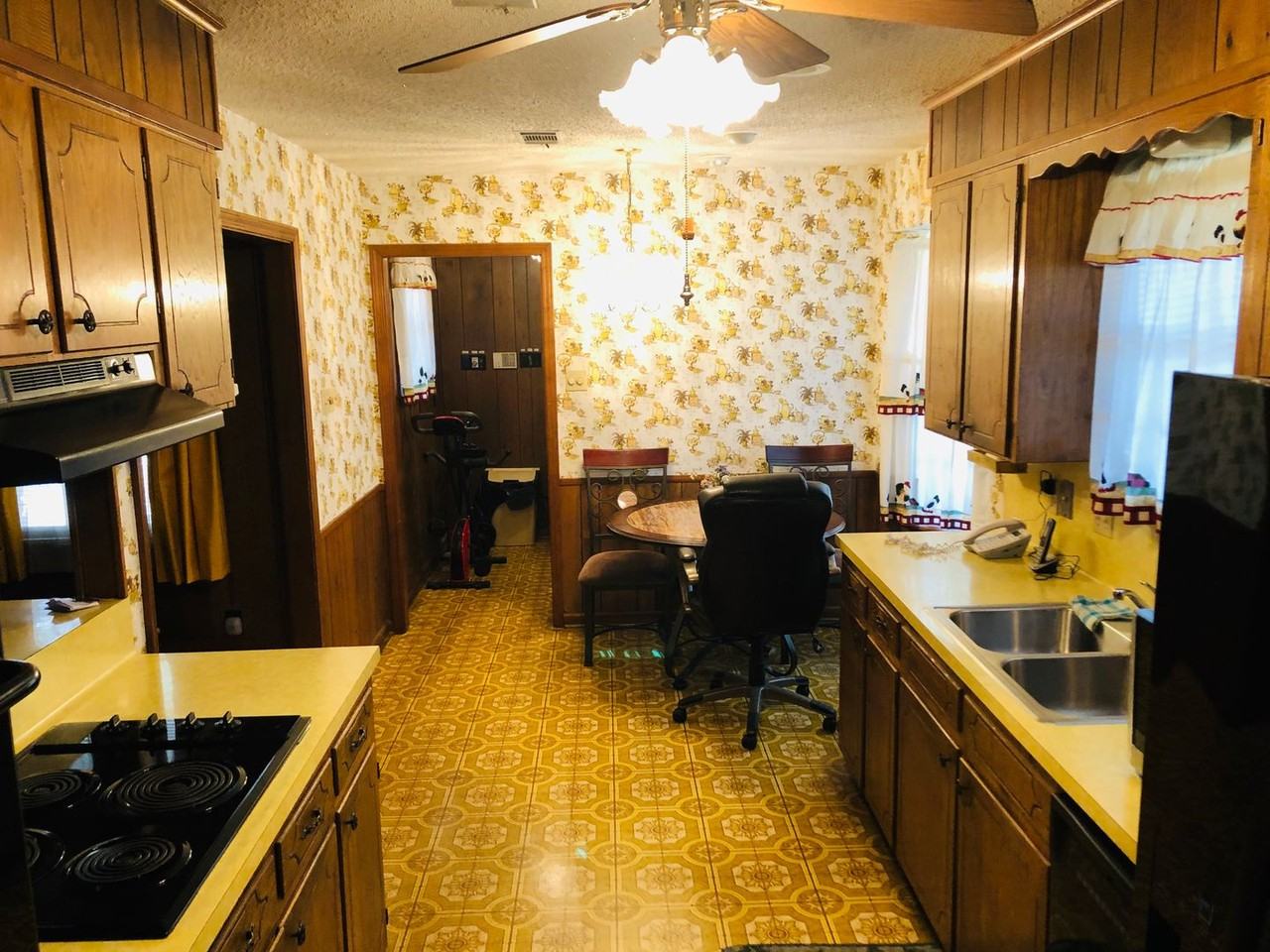 7261 Palmetto Dr - Photo 7 of 13