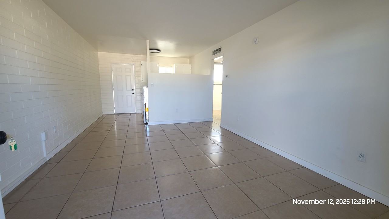 Casa Verde Apartments - Photo 6 of 23