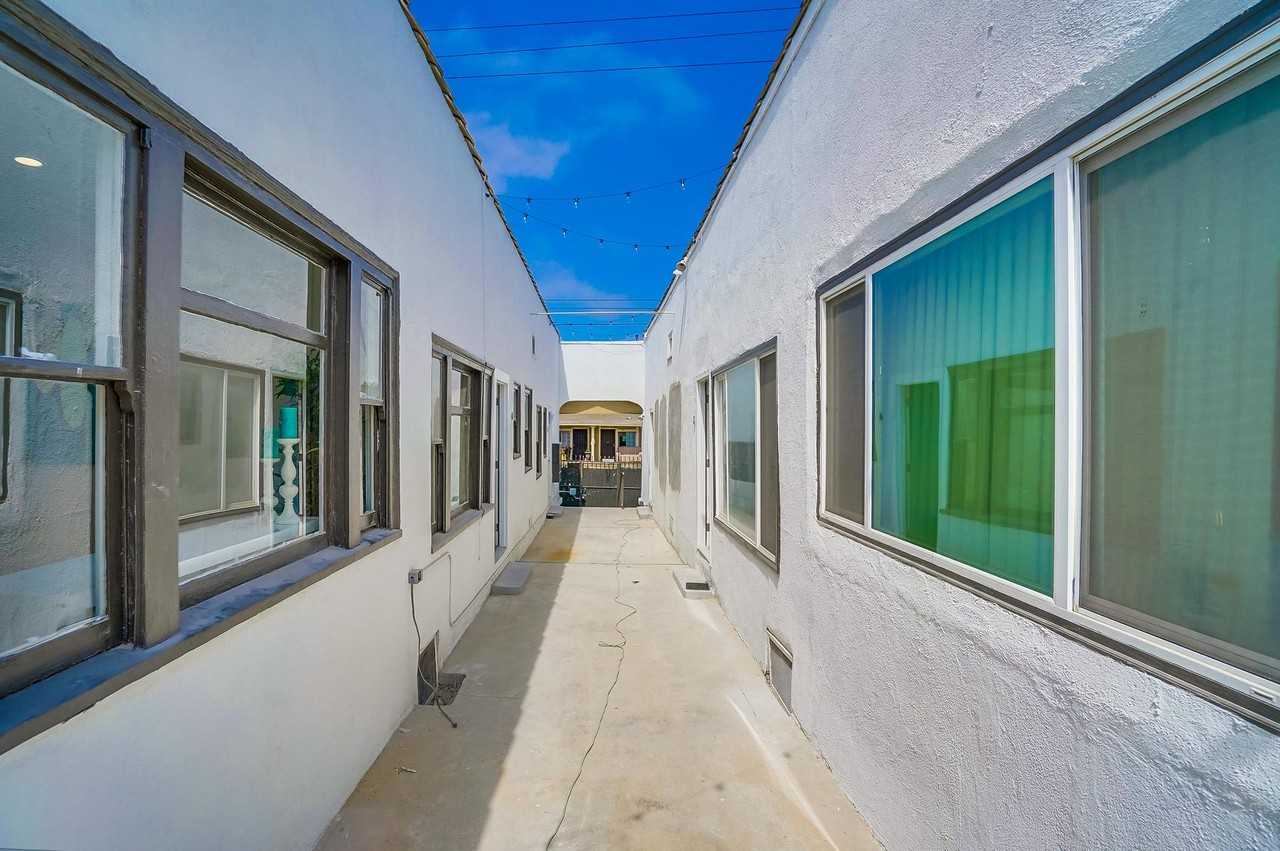 1208 Daisy Avenue - Photo 3 of 3