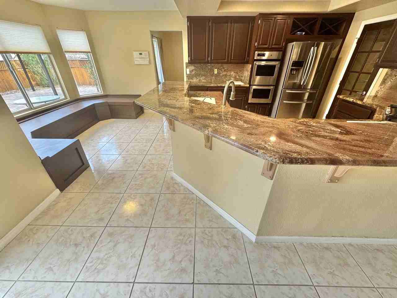 8240 Tivoli Cove Dr - Photo 6 of 46