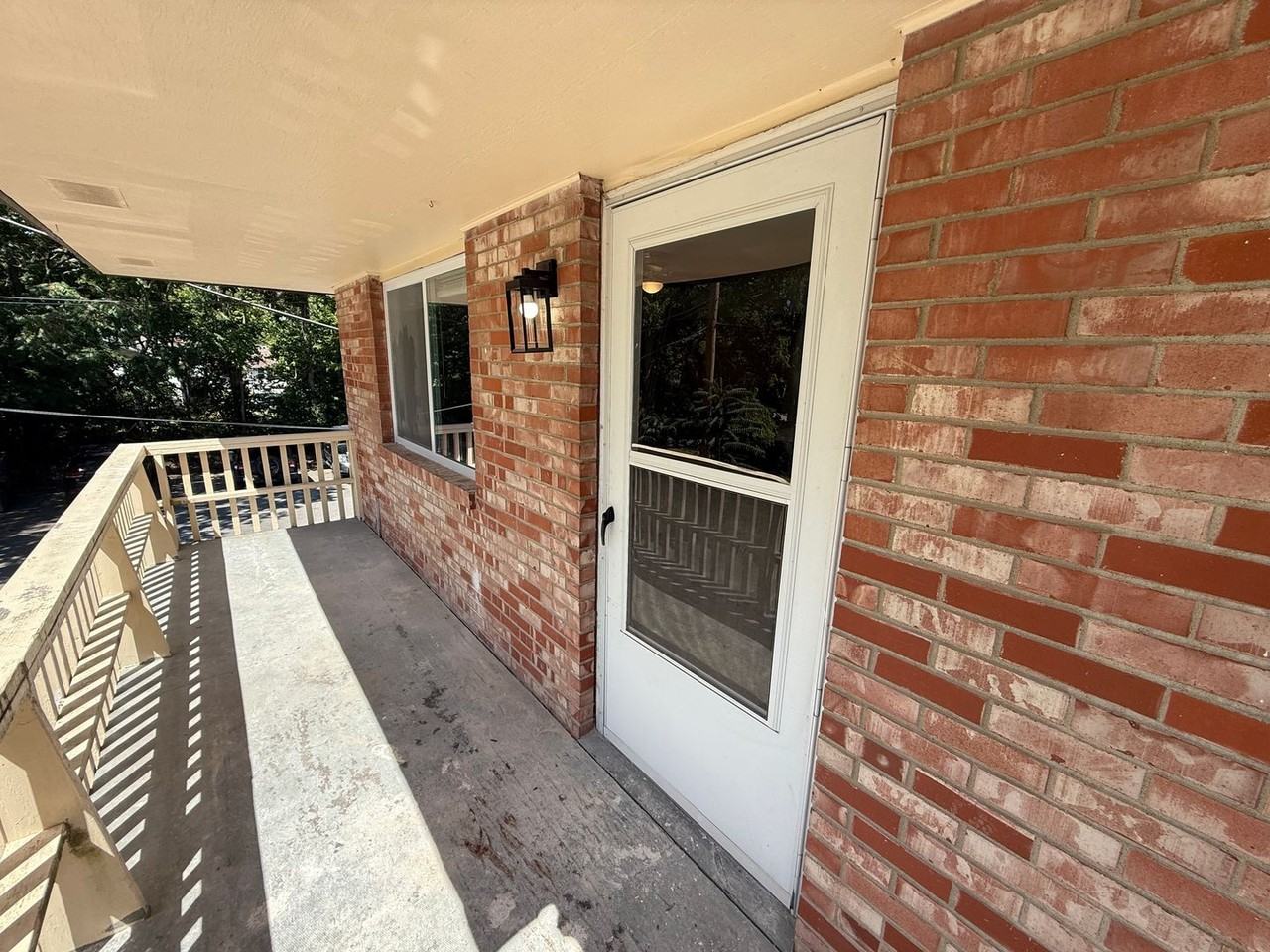 801 N Ann St #8 - Photo 5 of 15