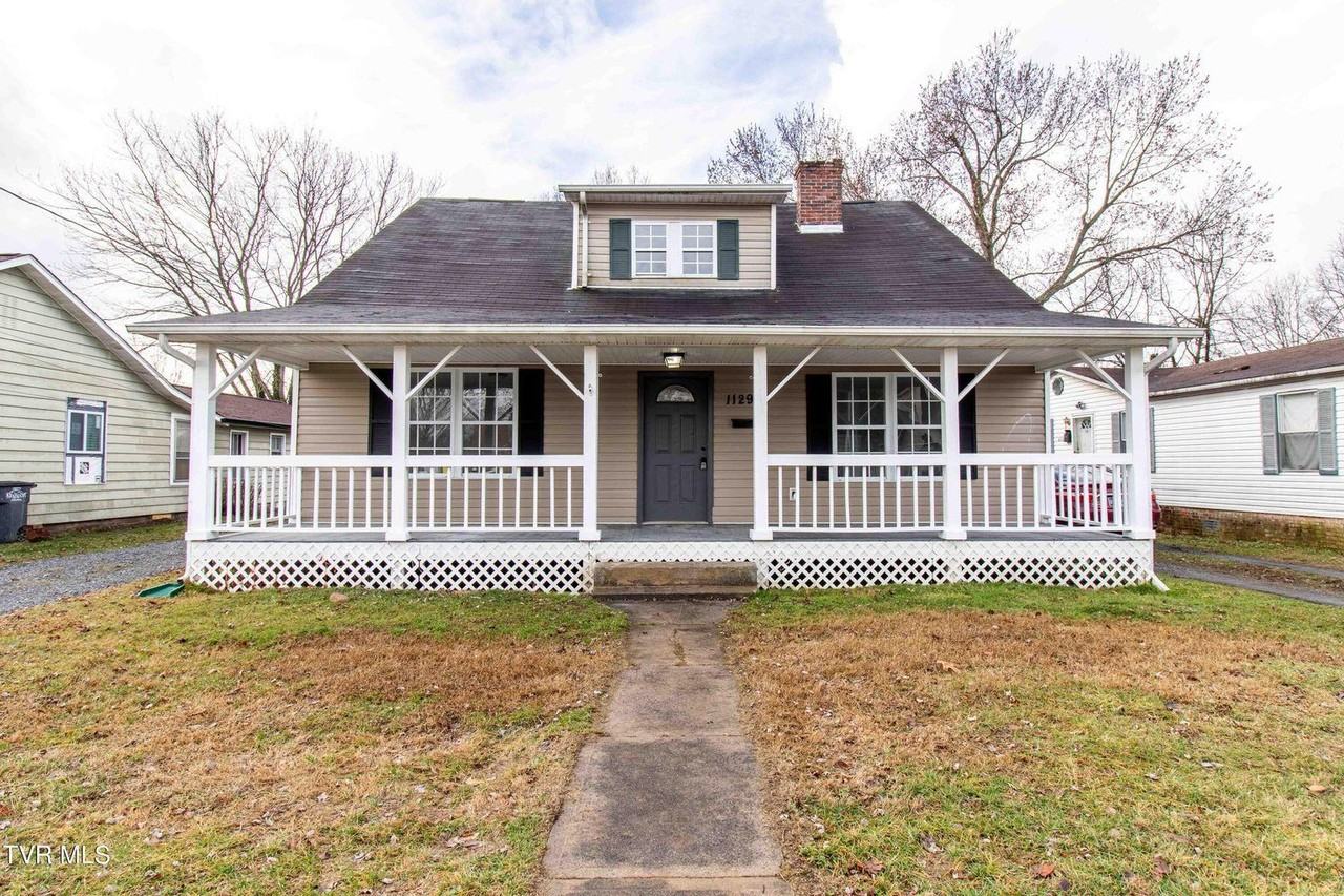 1129 Cherry St - Photo 2 of 20