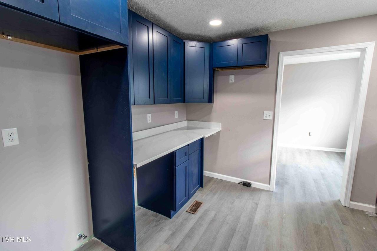 1129 Cherry St - Photo 5 of 20