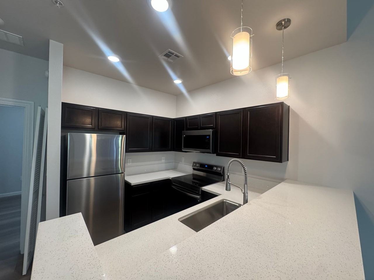 1025 Plumas St #101 - Photo 7 of 16