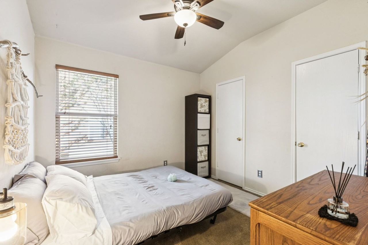 510 Darlene Trl - Photo 2 of 11