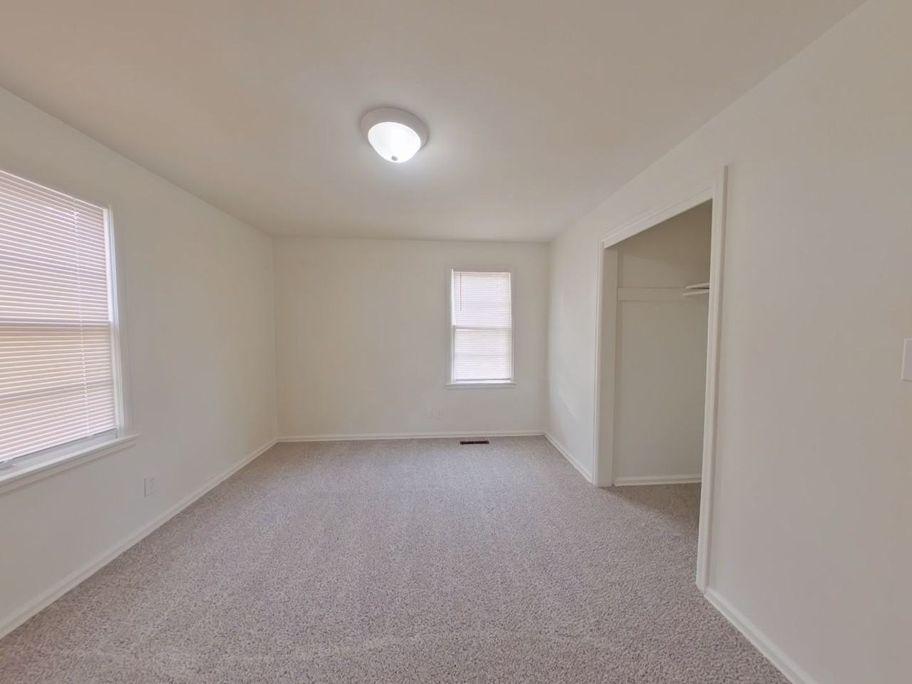 1053 S Christine St - Photo 7 of 21