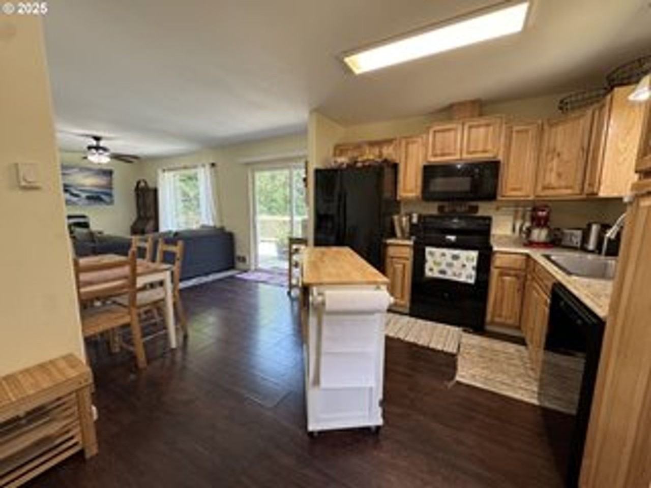 94516 Riley Creek Way - Photo 3 of 13