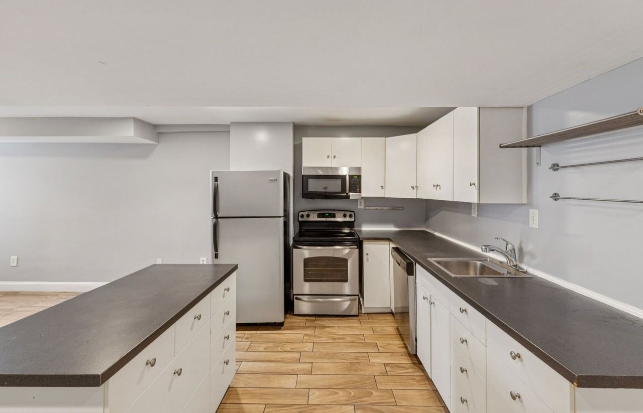 1440 Fairmont St NW - Photo 2 of 45