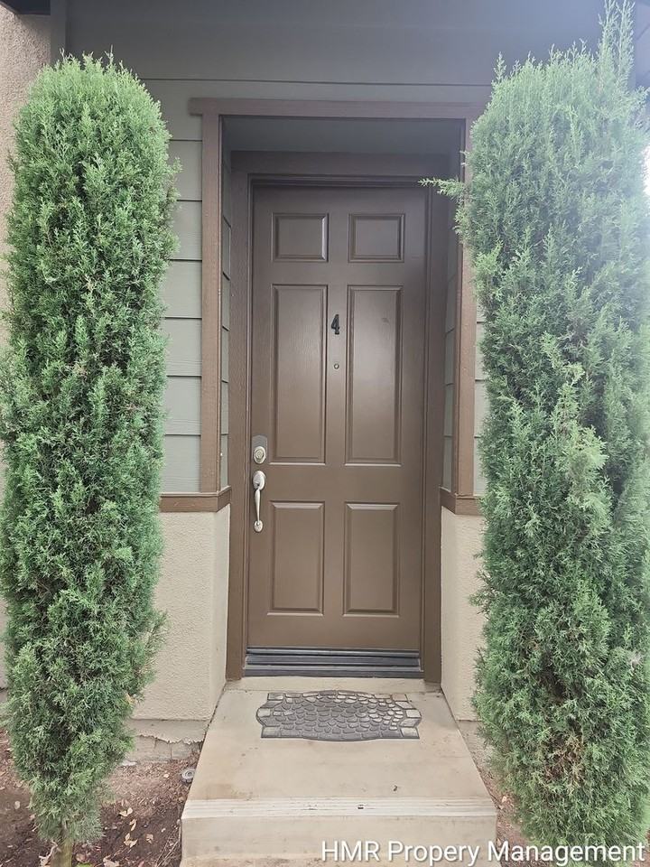 12377 Hollyhock Dr #4 - Photo 4 of 50