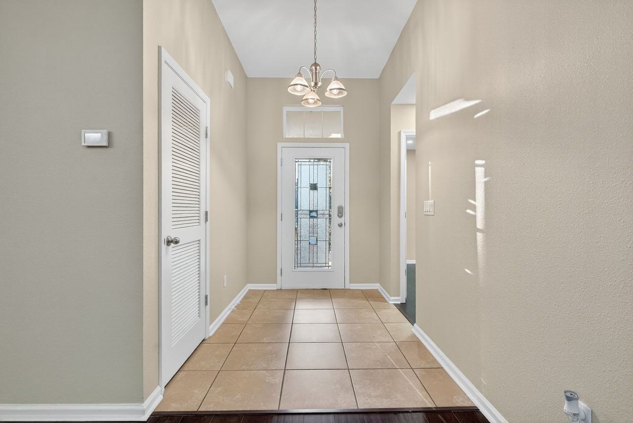 15885 Bainebridge Drive - Photo 5 of 50