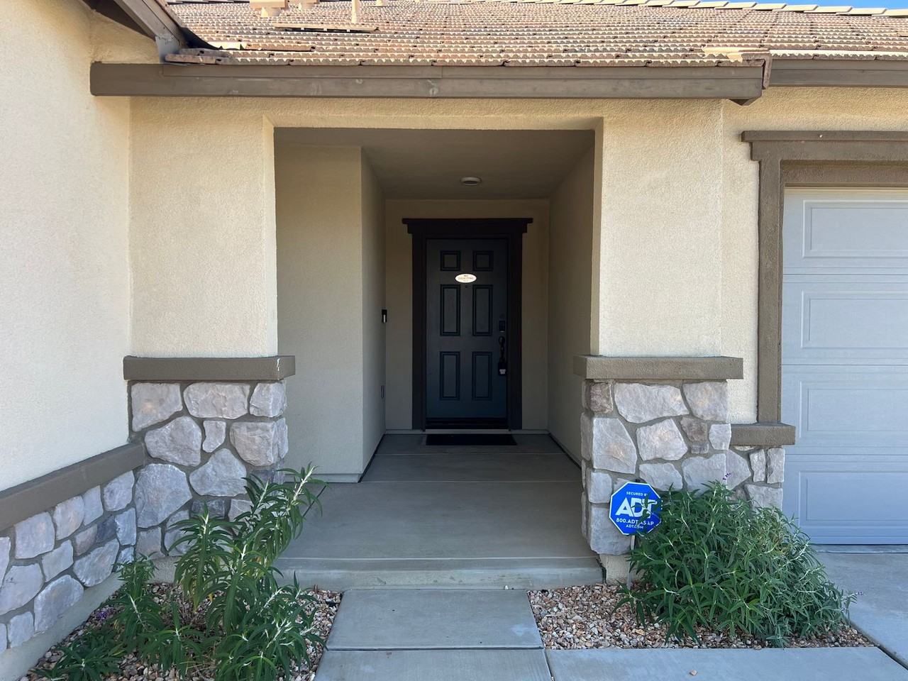 44665 Aspen Street - Photo 2 of 28
