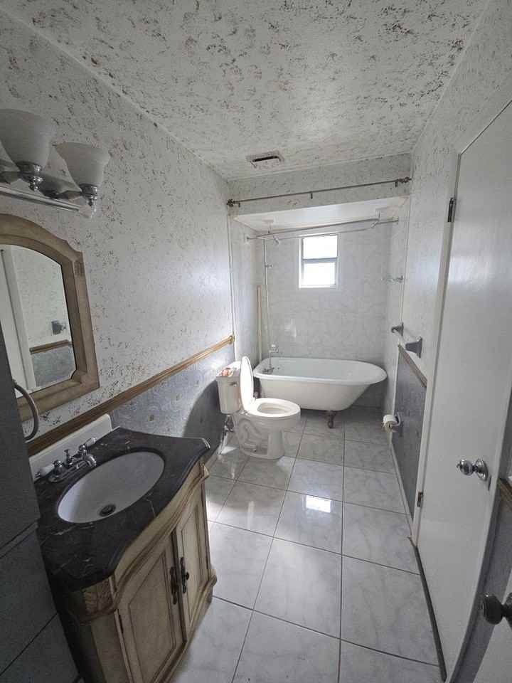 1398 Lucerne Loop Rd Ne - Photo 7 of 14