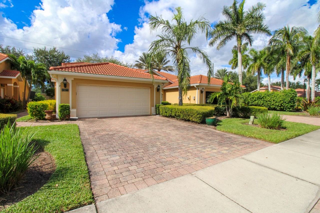 15077 Cortona Way - Photo 2 of 41