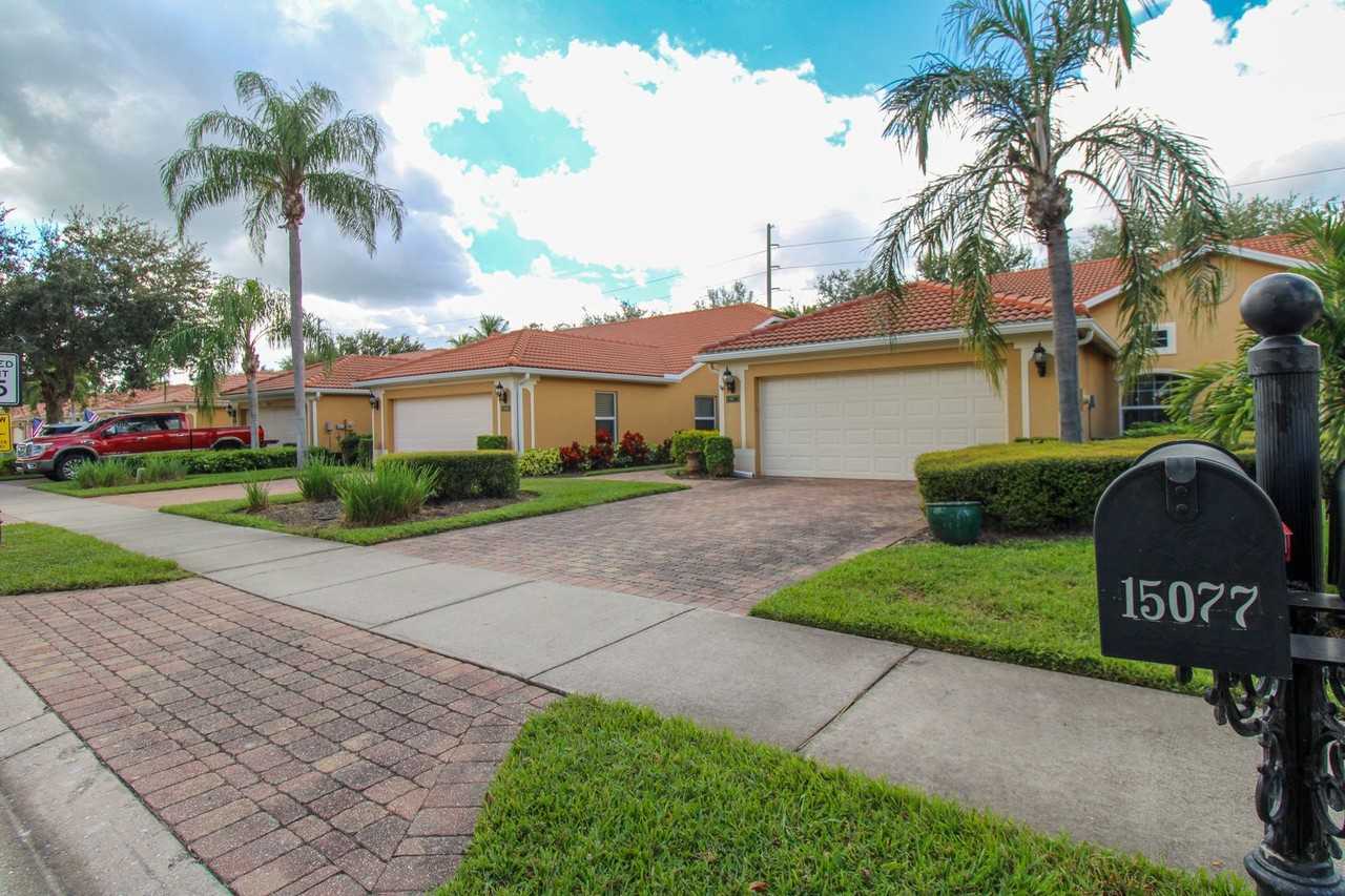15077 Cortona Way - Photo 4 of 41
