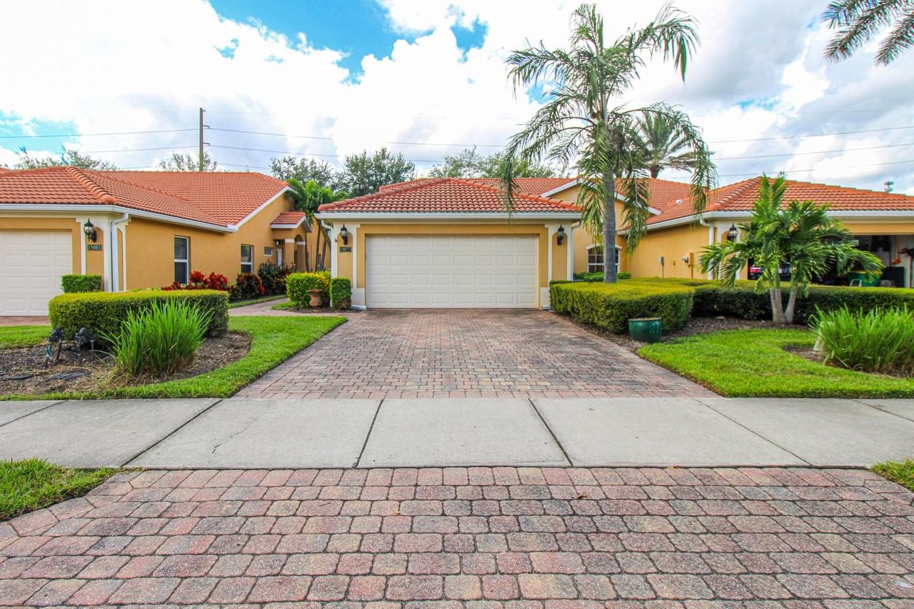 15077 Cortona Way - Photo 5 of 41