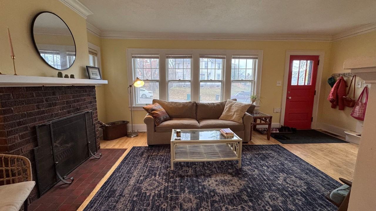 505 N 16th Ave E - Photo 2 of 39