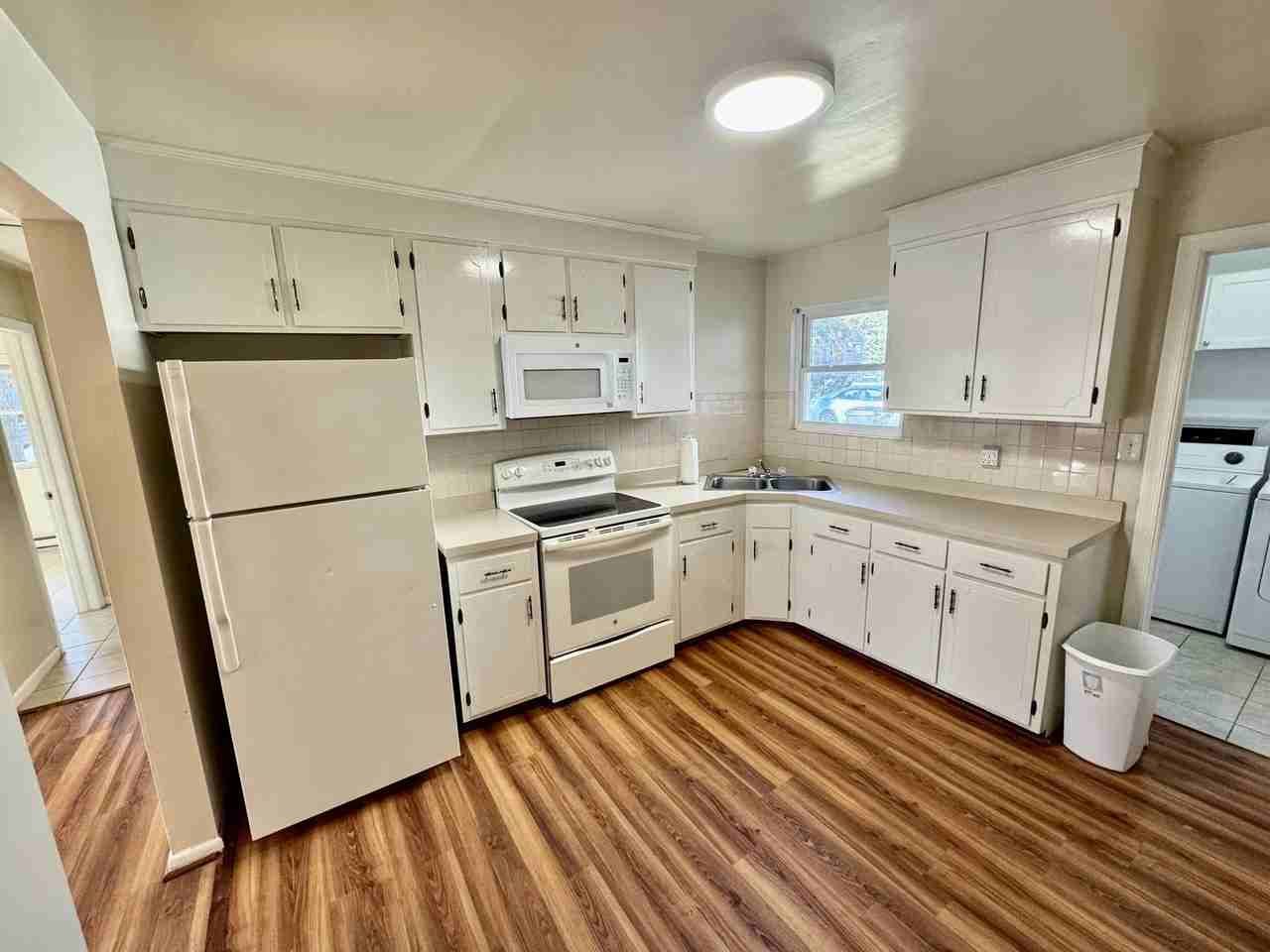 110 S Corwood Ave - Photo 2 of 12