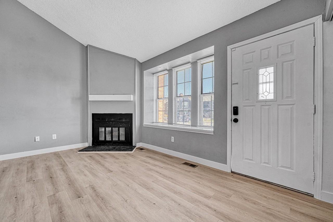 16934 E Whitaker Dr - Photo 5 of 20