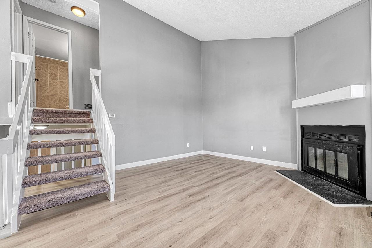 16934 E Whitaker Dr - Photo 7 of 20