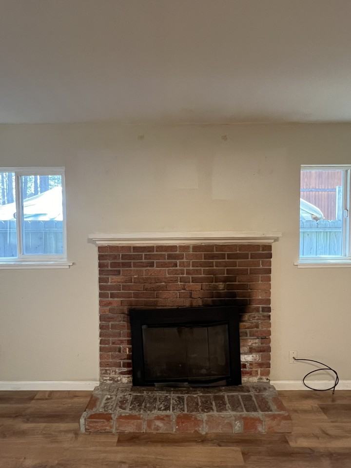 3342 Treehaven Dr #B - Photo 2 of 18