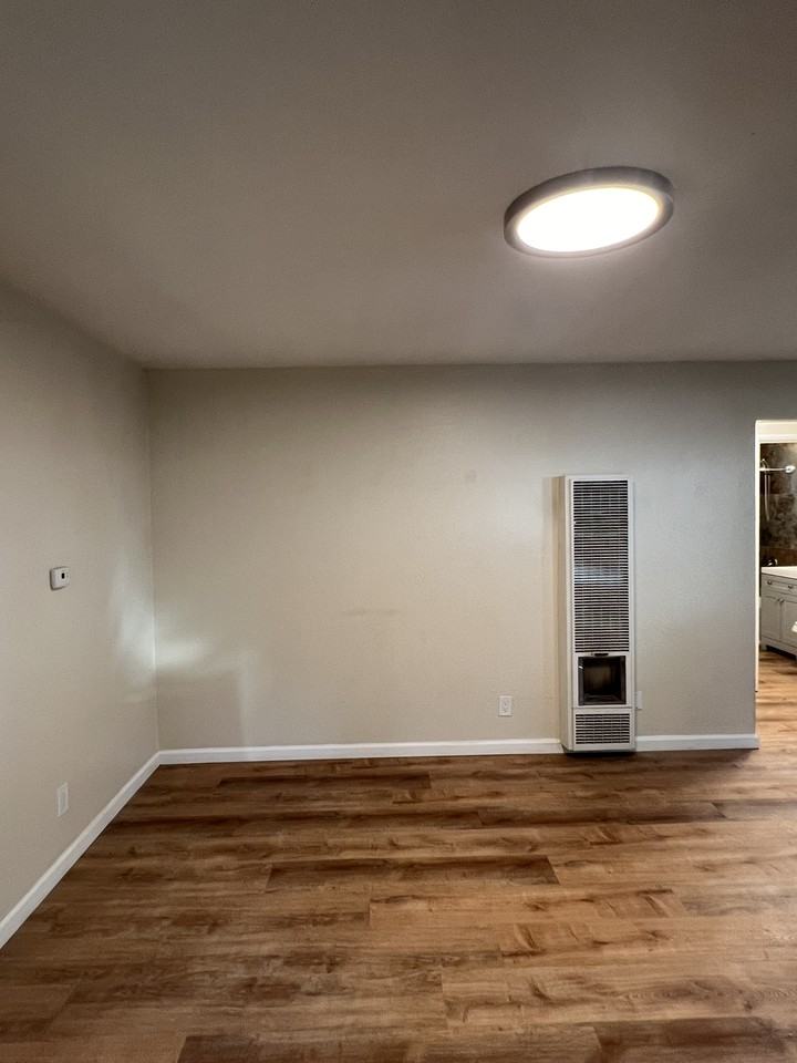 3342 Treehaven Dr #B - Photo 7 of 18