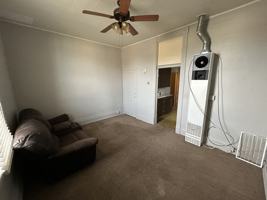 featured image of 408 Neosho St #2