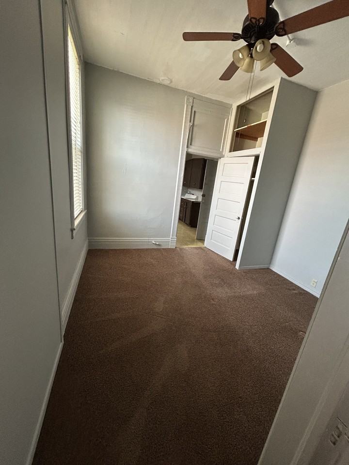 408 Neosho St #2 - Photo 3 of 5