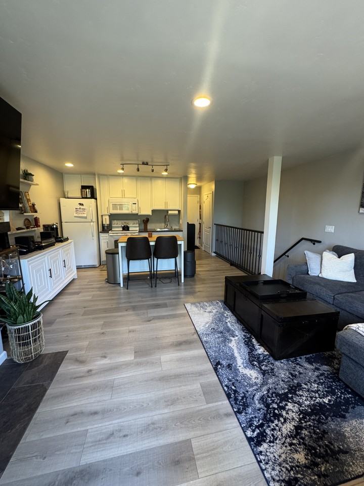 115 Tramway Dr #2 - Photo 2 of 20