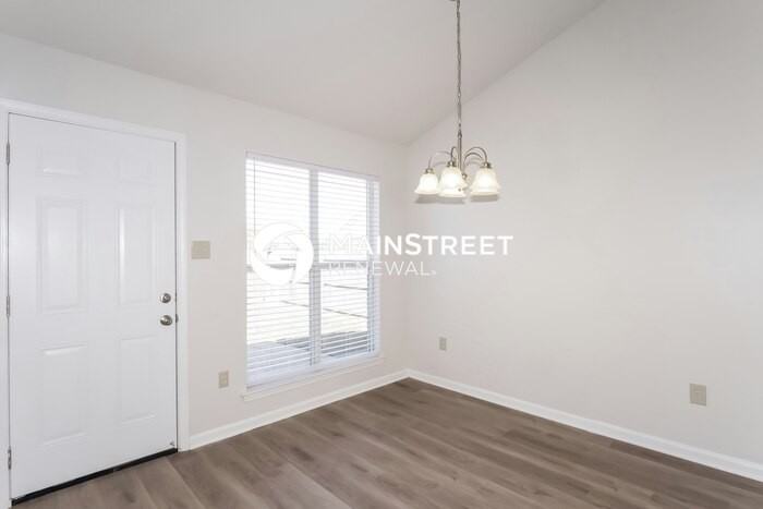 5677 Kaitlyn Dr W - Photo 5 of 19