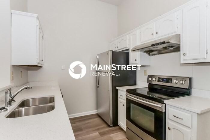 5677 Kaitlyn Dr W - Photo 6 of 19