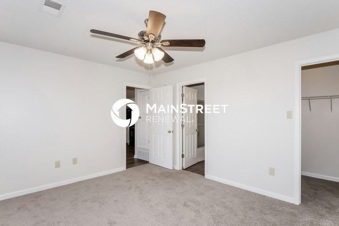 5677 Kaitlyn Dr W - Photo 7 of 19