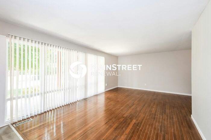 1765 Talisman Ln - Photo 3 of 16