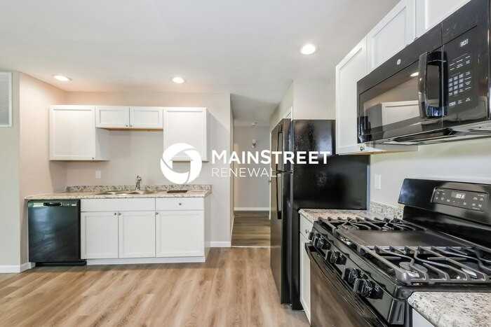 1765 Talisman Ln - Photo 6 of 16