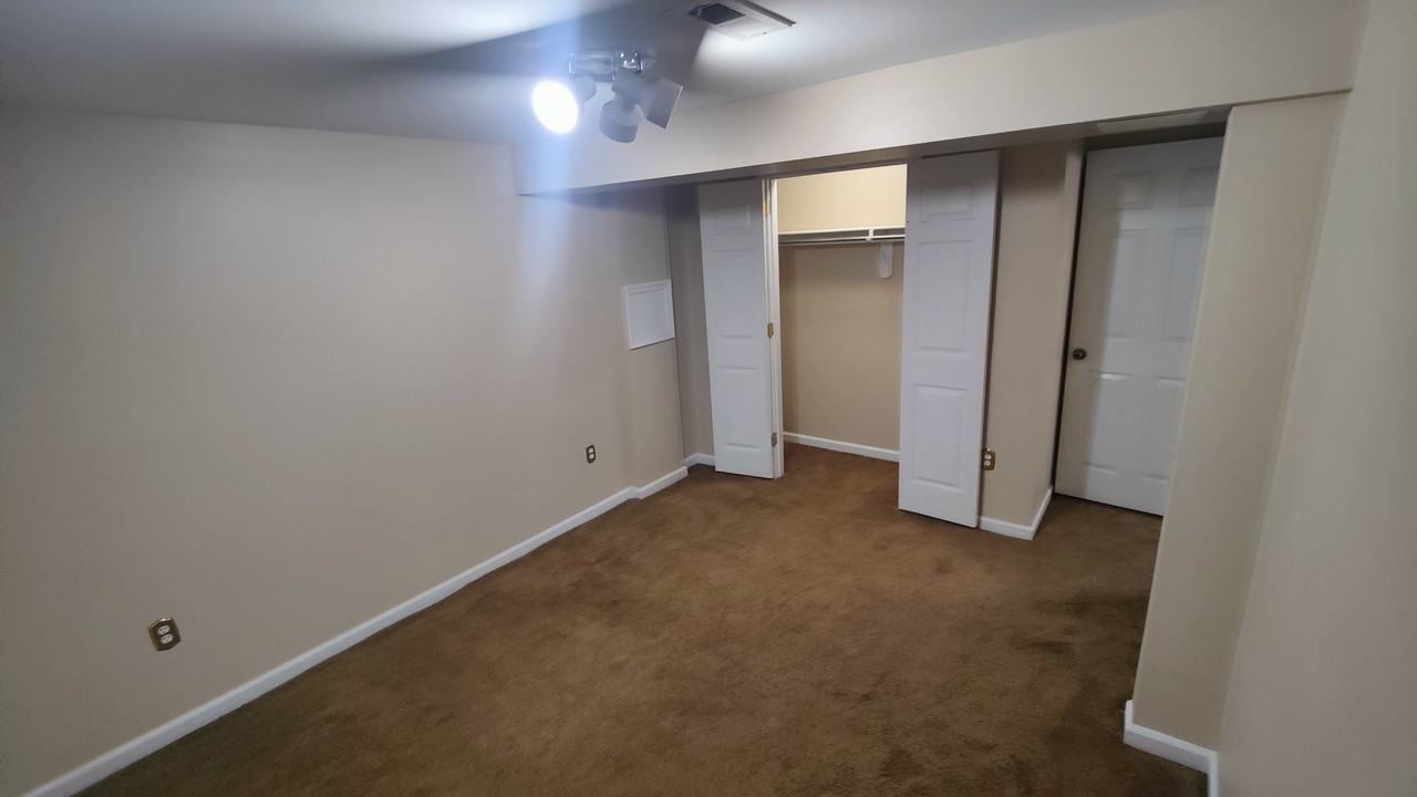 1210 Morningside Dr #NA - Photo 3 of 15
