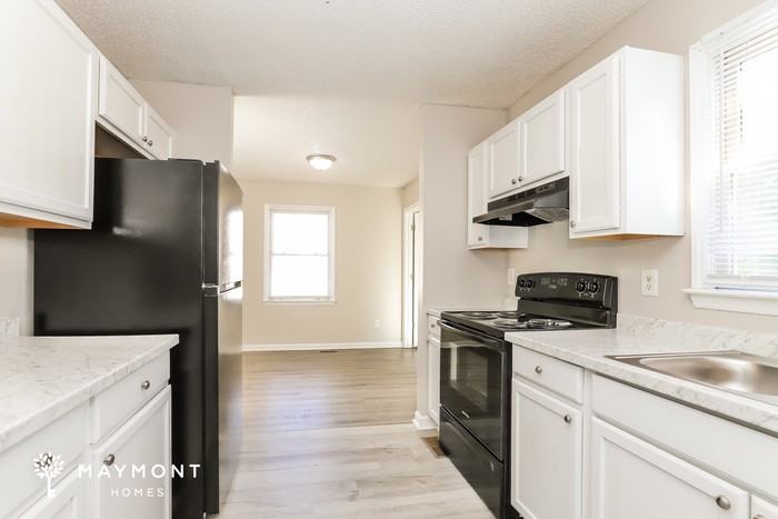 3 Mandela Ct - Photo 7 of 13