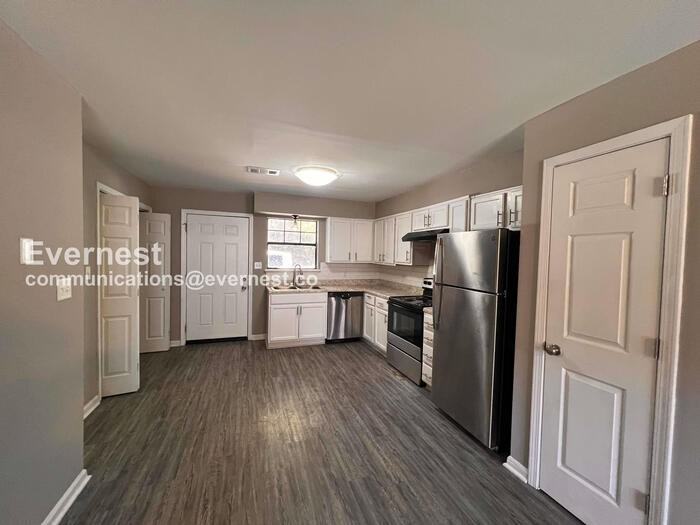 1800 Labette Manor Dr #5 - Photo 2 of 16