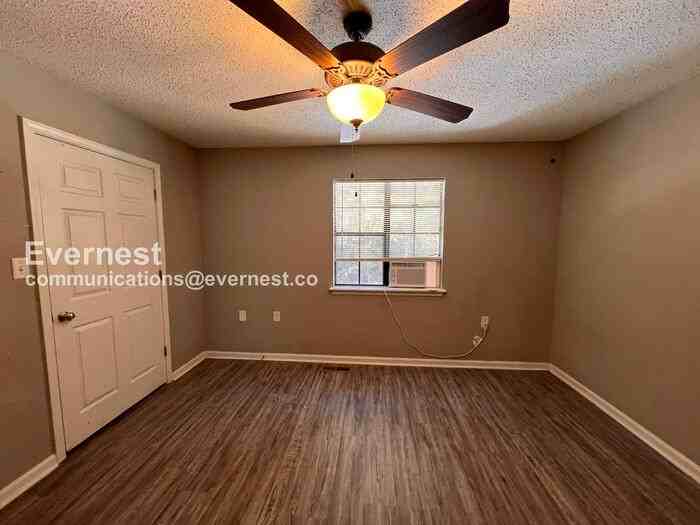 1800 Labette Manor Dr #5 - Photo 6 of 16