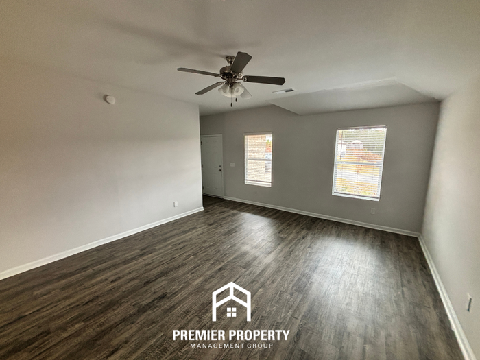 1110 Brookhaven Dr - Photo 4 of 19