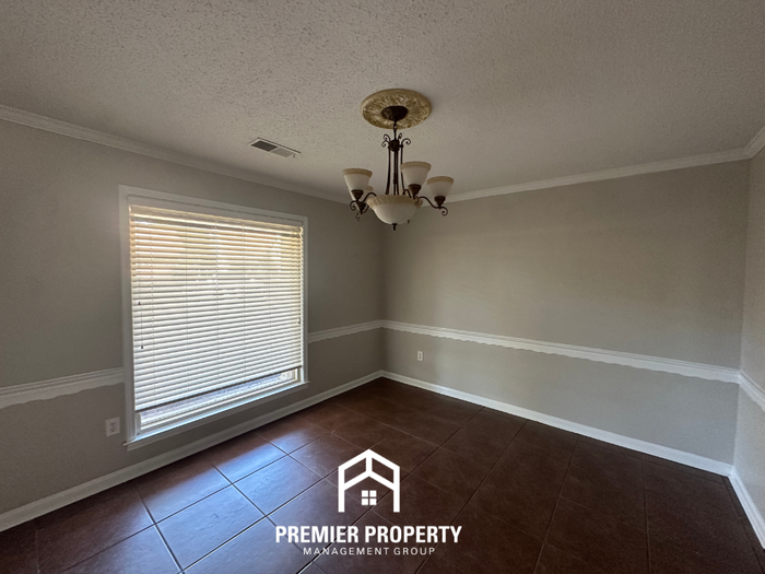 2714 Gerald Ford Dr W - Photo 2 of 24